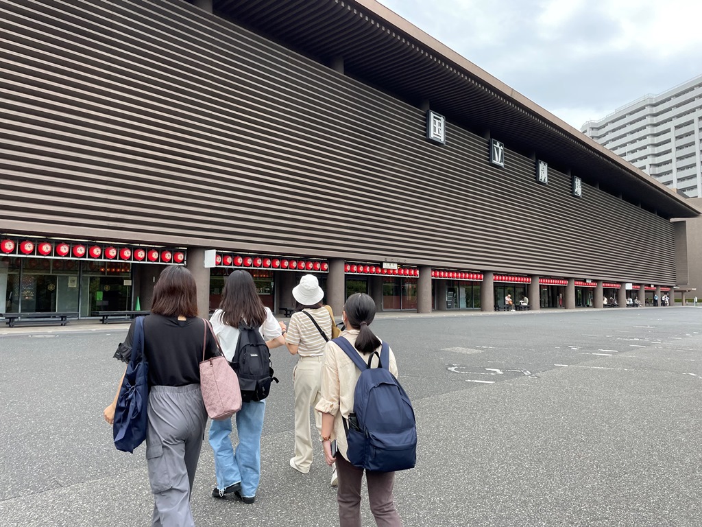 芸能論研究室４・３・２年生が歌舞伎座、初代国立劇場を訪れました